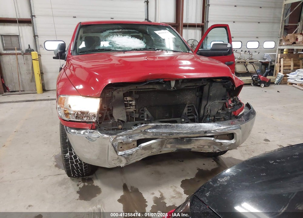 2015 RAM 2500 TRADESMAN VIN: 3C6UR4HJ8FG575972