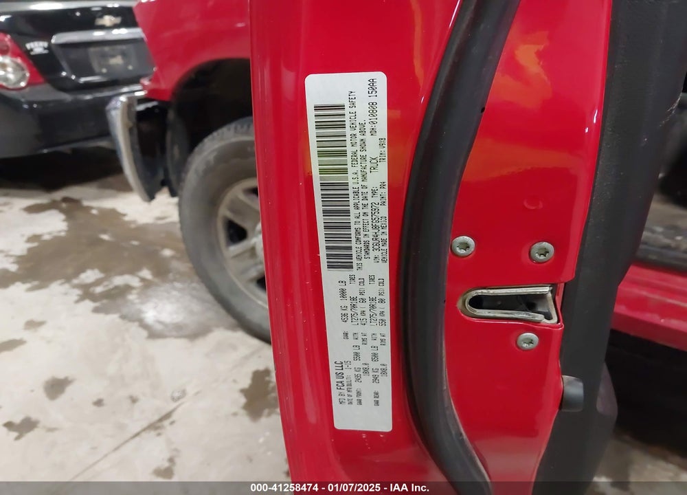 2015 RAM 2500 TRADESMAN VIN: 3C6UR4HJ8FG575972