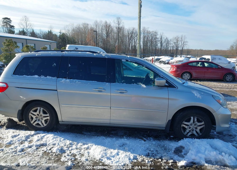 2005 HONDA ODYSSEY EX-L VIN: 5FNRL38605B414817