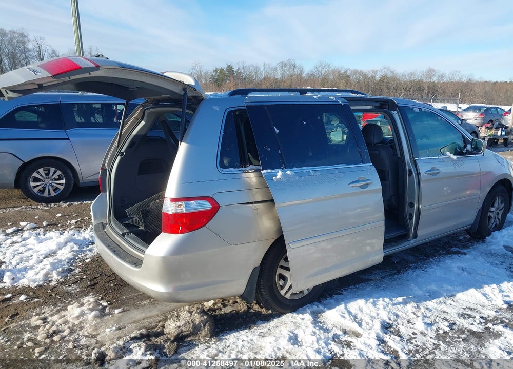 2005 HONDA ODYSSEY EX-L VIN: 5FNRL38605B414817