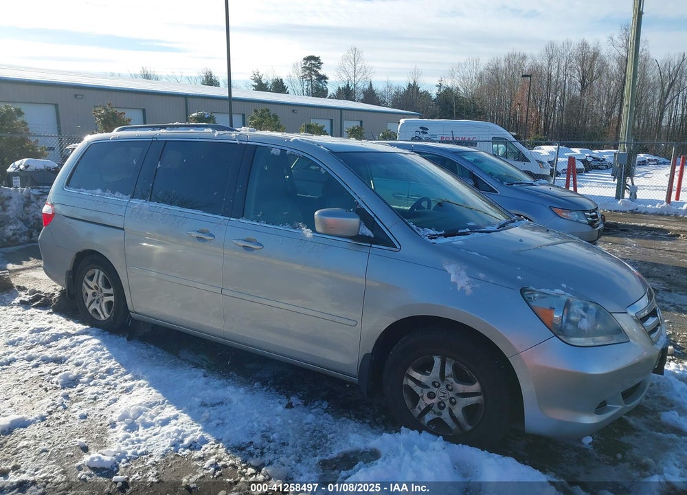 2005 HONDA ODYSSEY EX-L VIN: 5FNRL38605B414817