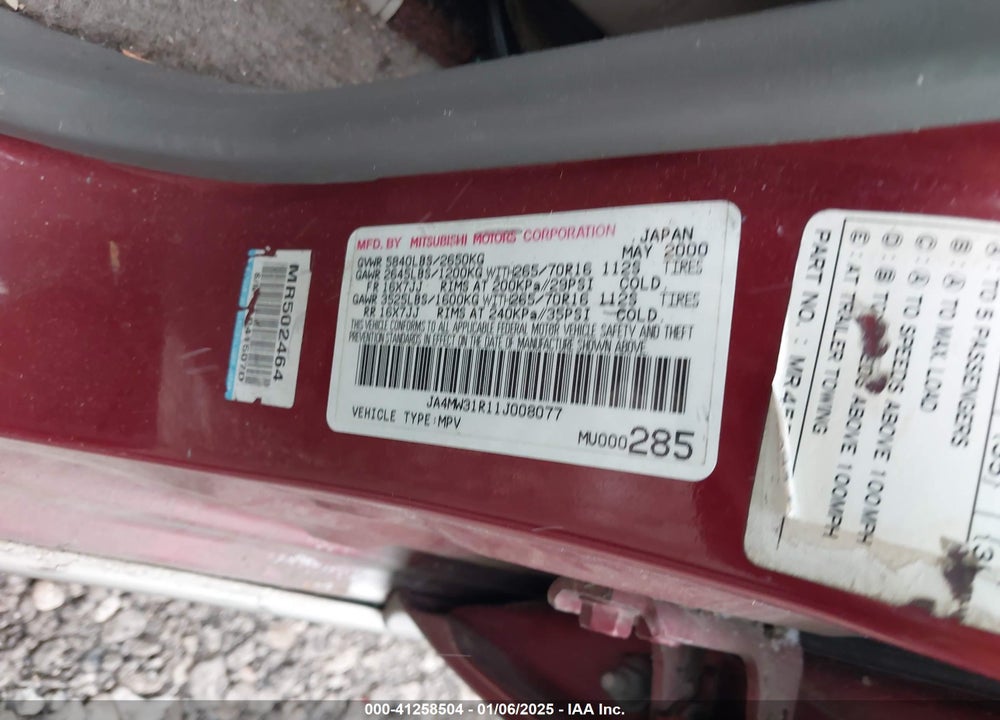 2001 MITSUBISHI MONTERO VIN: JA4MW31R11J008077