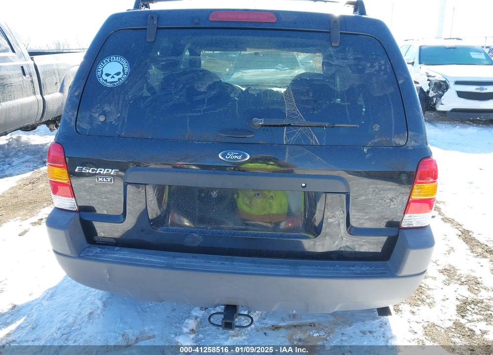 2001 FORD ESCAPE XLT VIN: 1FMYU04161KF17847