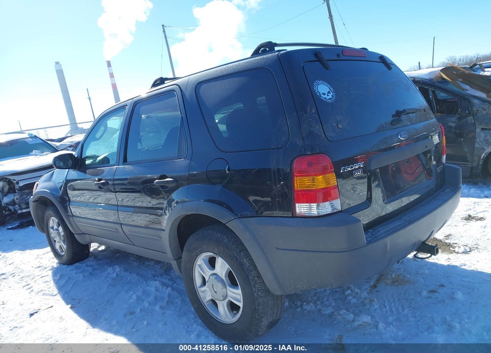 2001 FORD ESCAPE XLT VIN: 1FMYU04161KF17847