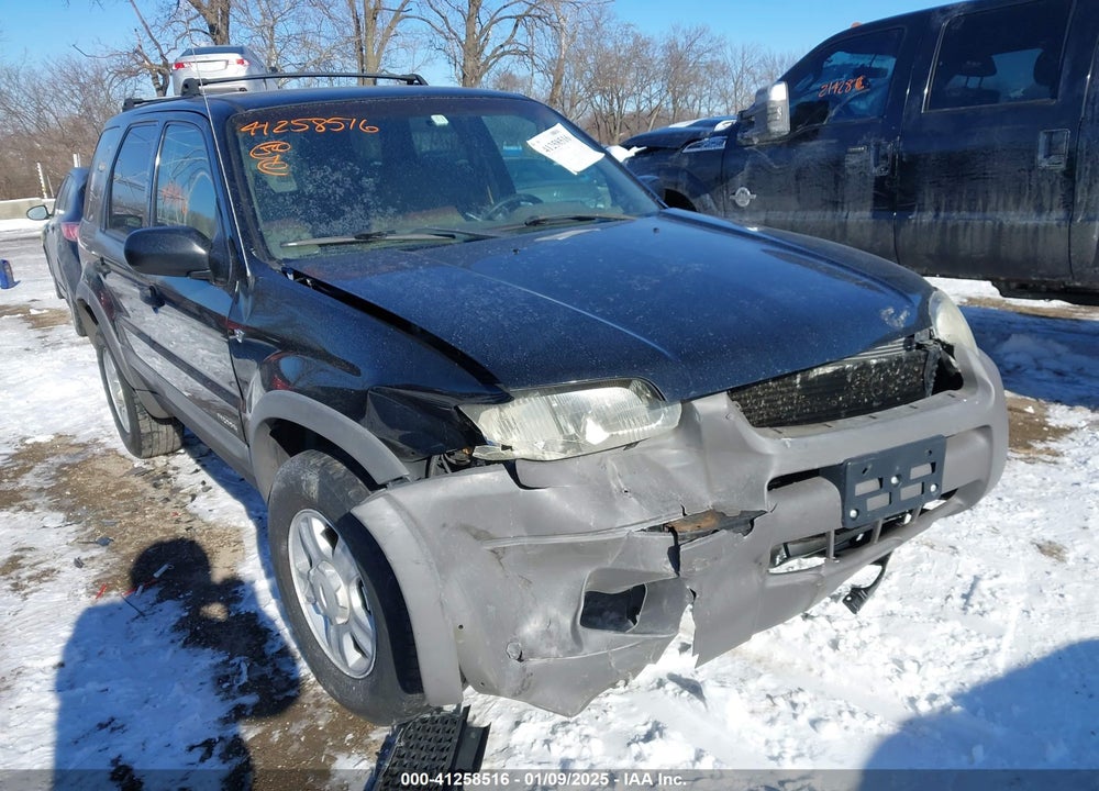 2001 FORD ESCAPE XLT VIN: 1FMYU04161KF17847