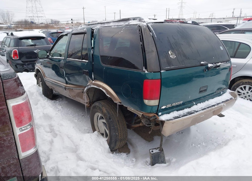 1997 CHEVROLET BLAZER LT VIN: 1GNDT13W7V2230037