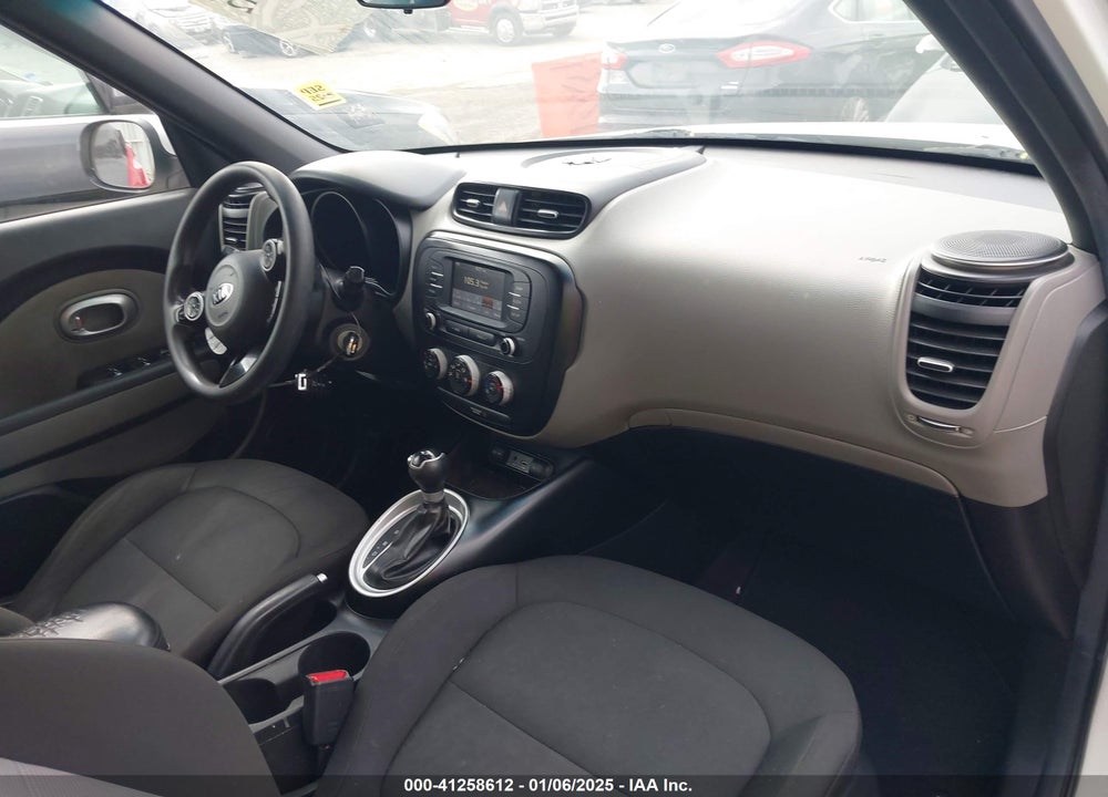 2019 KIA SOUL VIN: KNDJN2A28K7661173