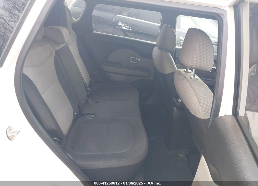 2019 KIA SOUL VIN: KNDJN2A28K7661173