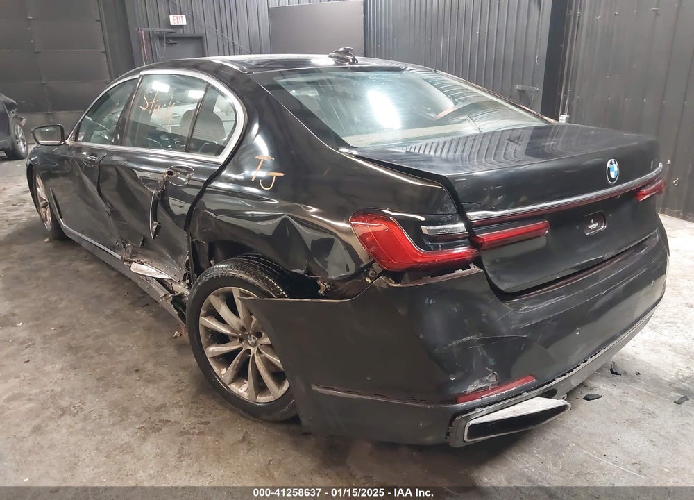 2020 BMW 740I VIN: WBA7T4C07LCD09721