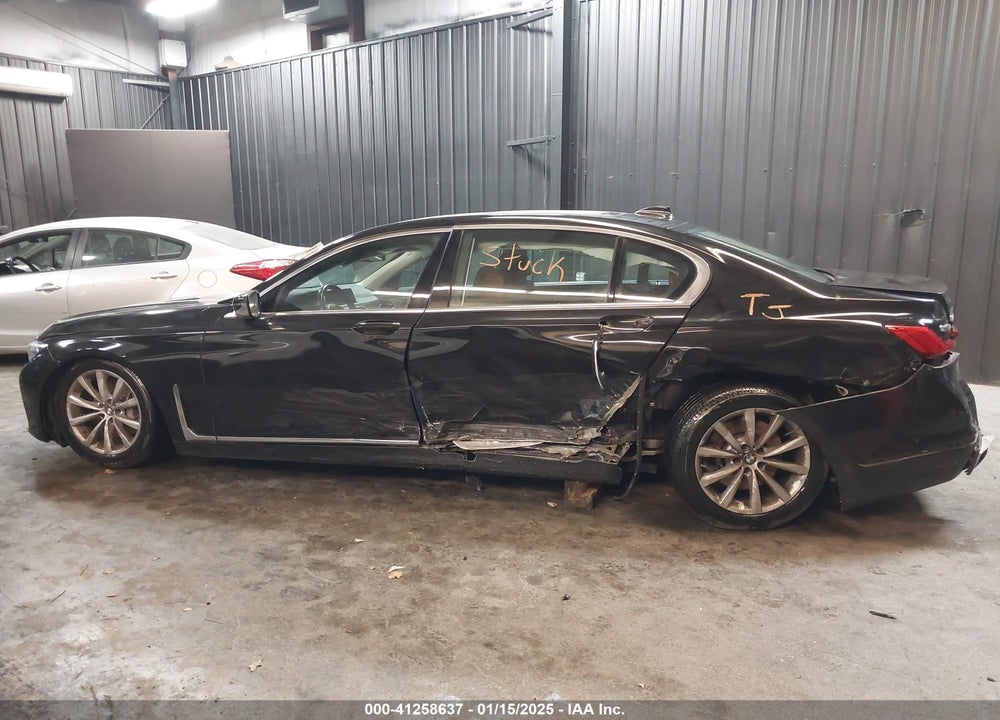 2020 BMW 740I VIN: WBA7T4C07LCD09721