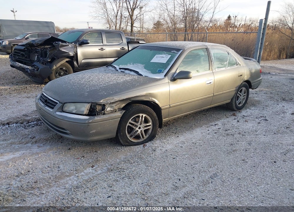 2000 TOYOTA CAMRY LE V6 VIN: 4T1BF22K9YU109946