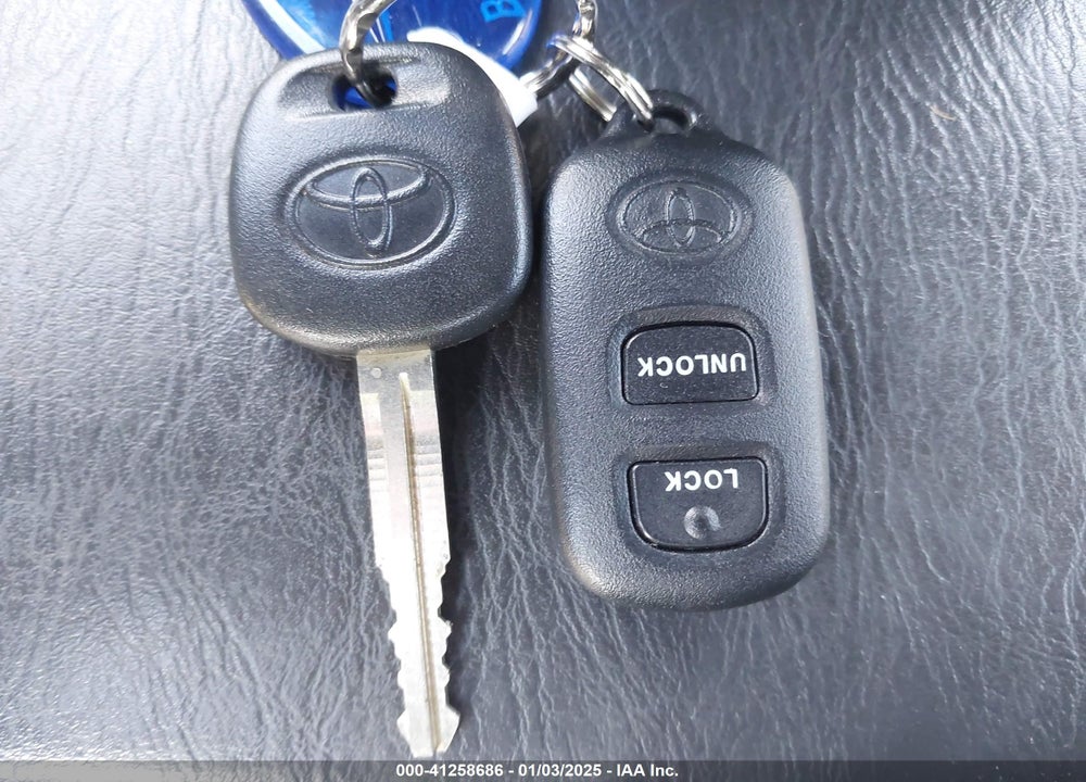 2008 TOYOTA COROLLA S VIN: 2T1BR32EX8C938436
