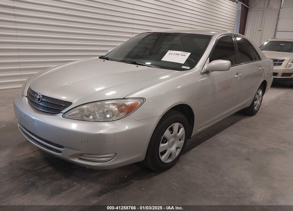 2002 TOYOTA CAMRY LE VIN: JTDBE32K520058764