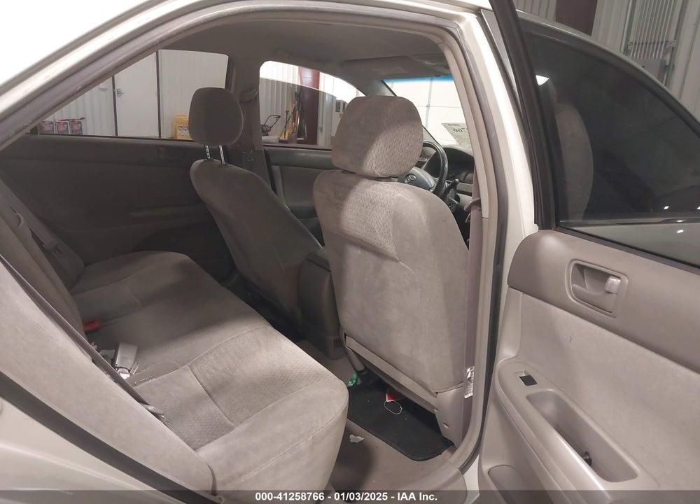 2002 TOYOTA CAMRY LE VIN: JTDBE32K520058764