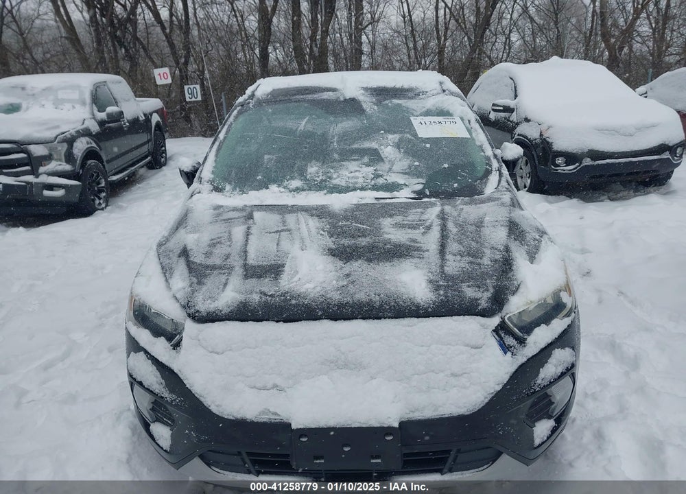 2018 FORD ESCAPE SE VIN: 1FMCU9GD1JUA12551