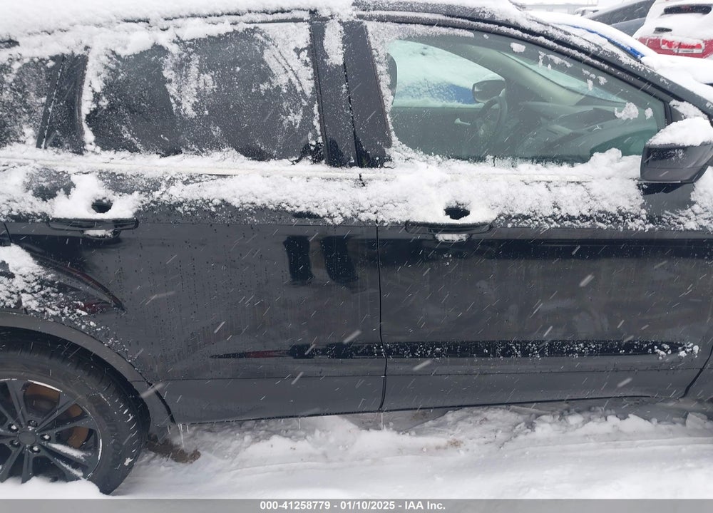 2018 FORD ESCAPE SE VIN: 1FMCU9GD1JUA12551