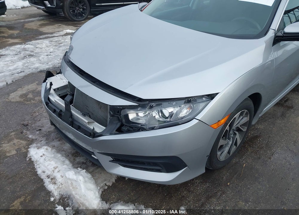 2018 HONDA CIVIC EX VIN: 2HGFC2F78JH596748