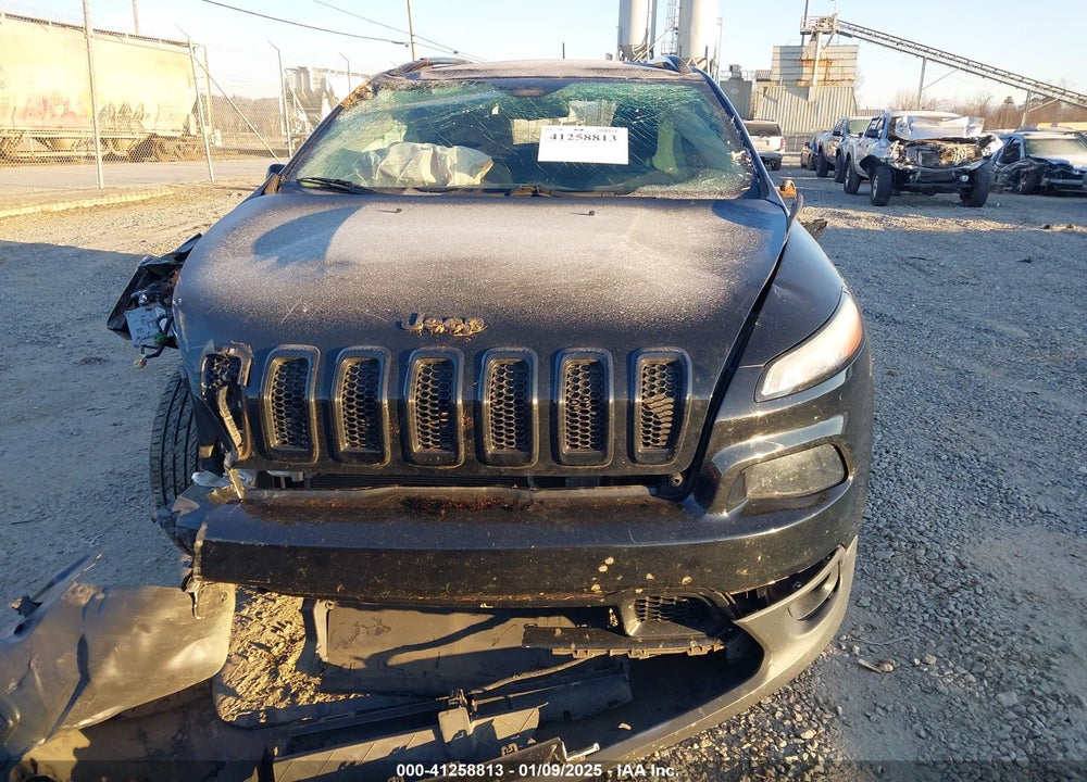 2018 JEEP CHEROKEE VIN: 1C4PJLCBXJD519092