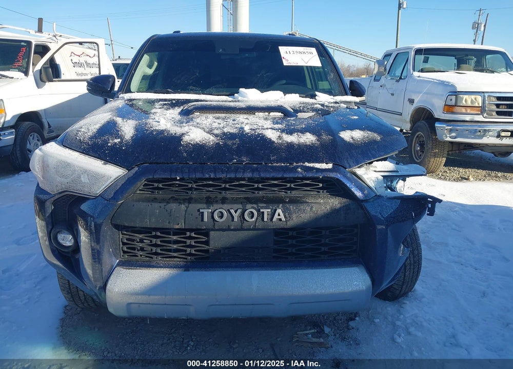 2022 TOYOTA 4RUNNER TRD OFF ROAD PREMIUM VIN: JTERU5JR7N6061755