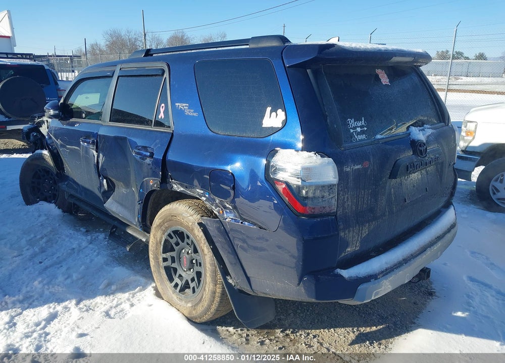 2022 TOYOTA 4RUNNER TRD OFF ROAD PREMIUM VIN: JTERU5JR7N6061755