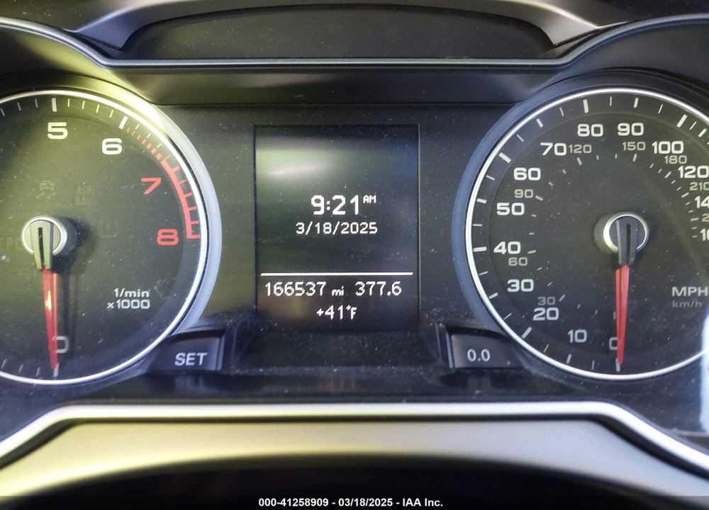 2013 AUDI A4 VIN: WAUBFAFL5DN045360