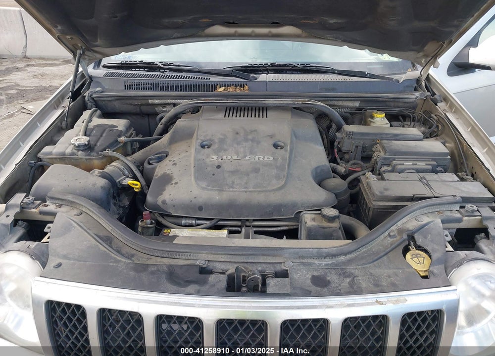 2007 JEEP GRAND CHEROKEE VIN: 1J8HR68M77C642512