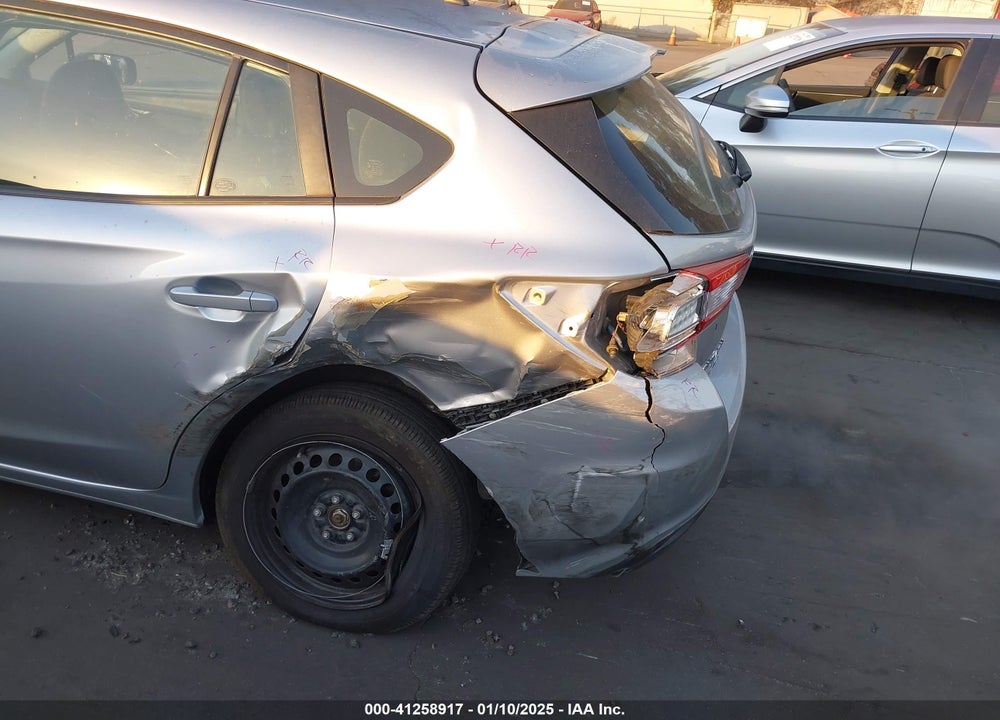 2018 SUBARU IMPREZA VIN: 4S3GTAA60J3737813