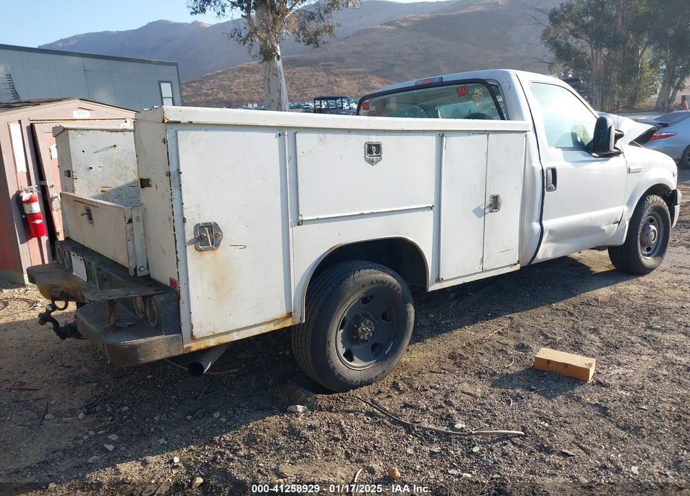 2006 FORD F-350 XL/XLT VIN: 1FTWF30YX6EC19317