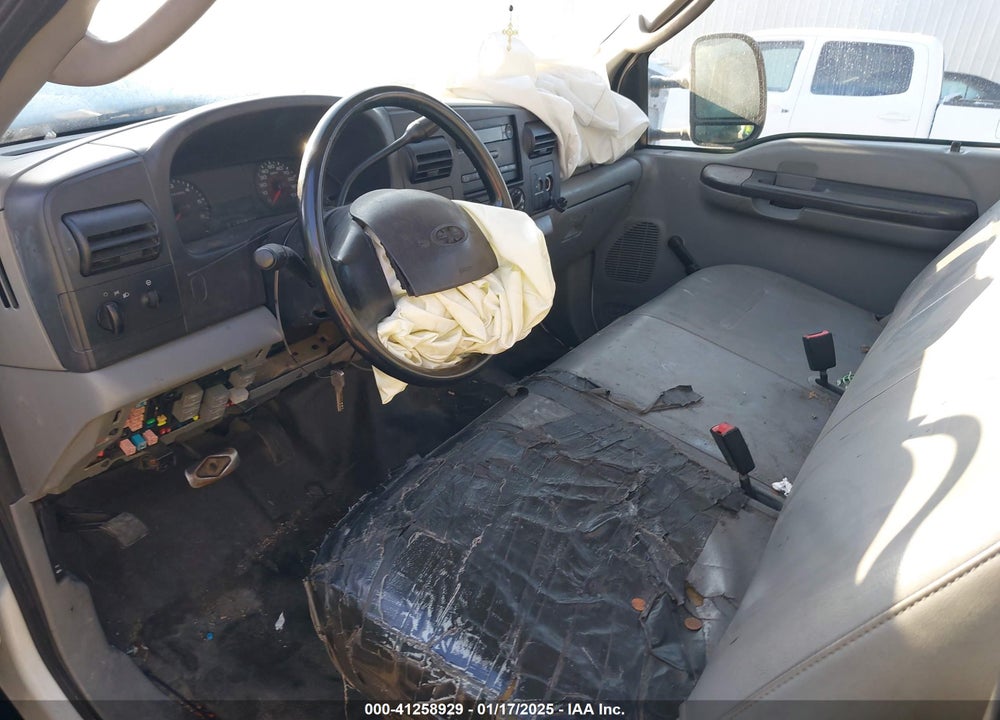 2006 FORD F-350 XL/XLT VIN: 1FTWF30YX6EC19317