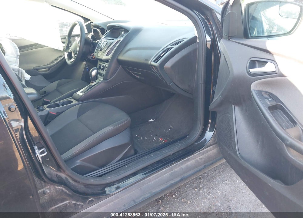2014 FORD FOCUS VIN: 1FADP3K25EL283066