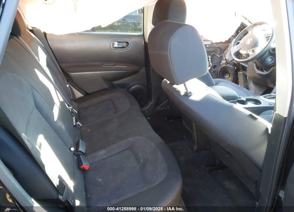 2015 NISSAN ROGUE SELECT S VIN: JN8AS5MT4FW150476