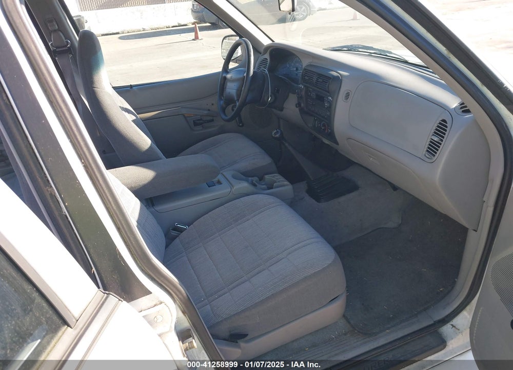 1996 FORD EXPLORER VIN: 1FMDU34X7TUD32413