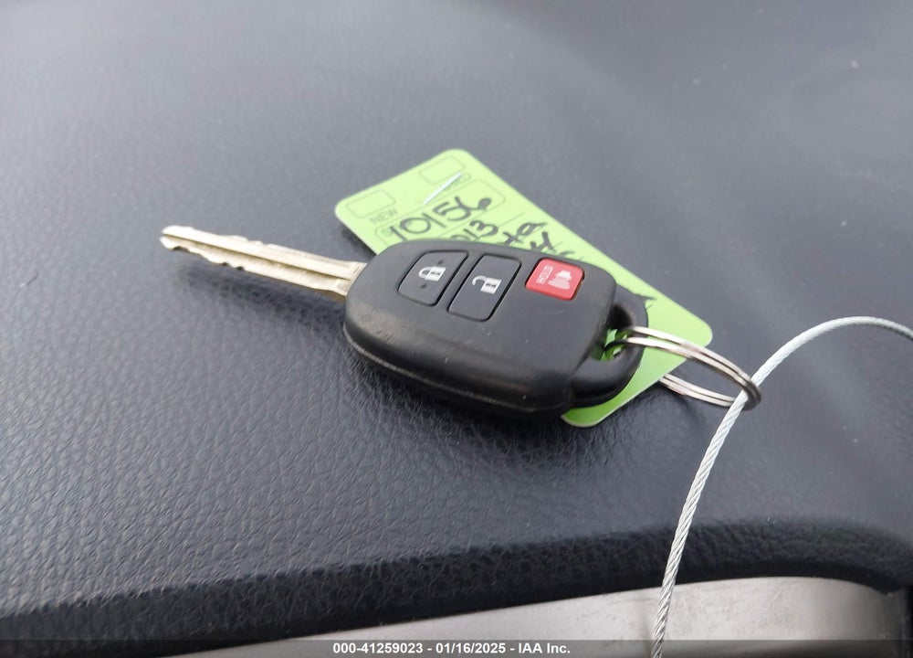 2013 TOYOTA RAV4 LE VIN: 2T3BFREV6DW064352