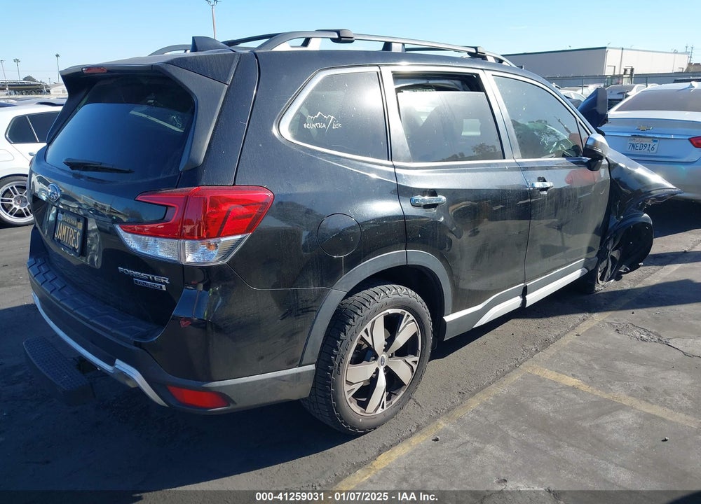 2019 SUBARU FORESTER TOURING VIN: JF2SKAWCXKH556803