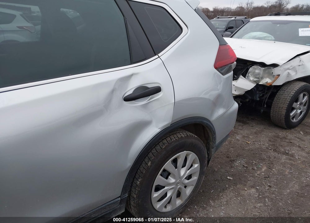 2018 NISSAN ROGUE S VIN: 5N1AT2MV2JC757393