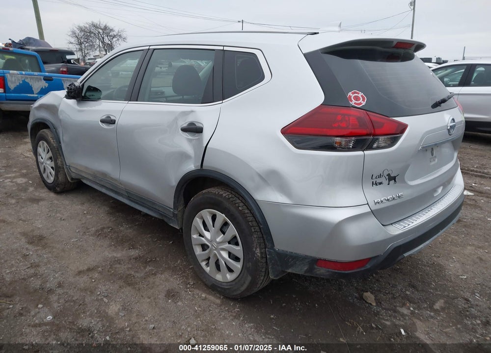 2018 NISSAN ROGUE S VIN: 5N1AT2MV2JC757393