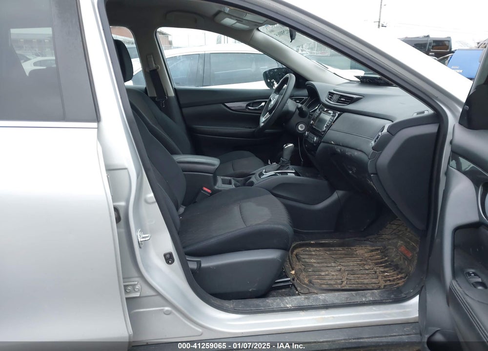 2018 NISSAN ROGUE S VIN: 5N1AT2MV2JC757393
