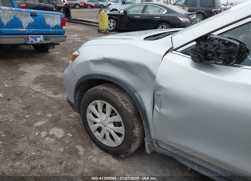 2018 NISSAN ROGUE S VIN: 5N1AT2MV2JC757393