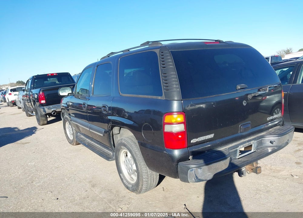 2003 CHEVROLET TAHOE LT VIN: 1GNEC13ZX3R215423