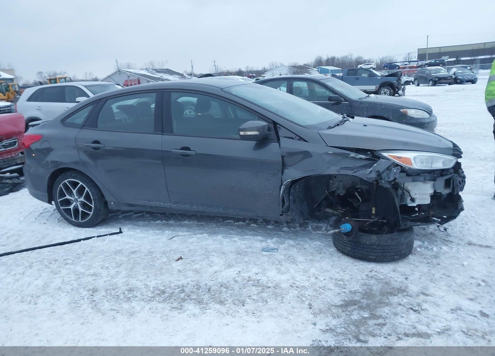 2015 FORD FOCUS VIN: 1FADP3F23FL333961