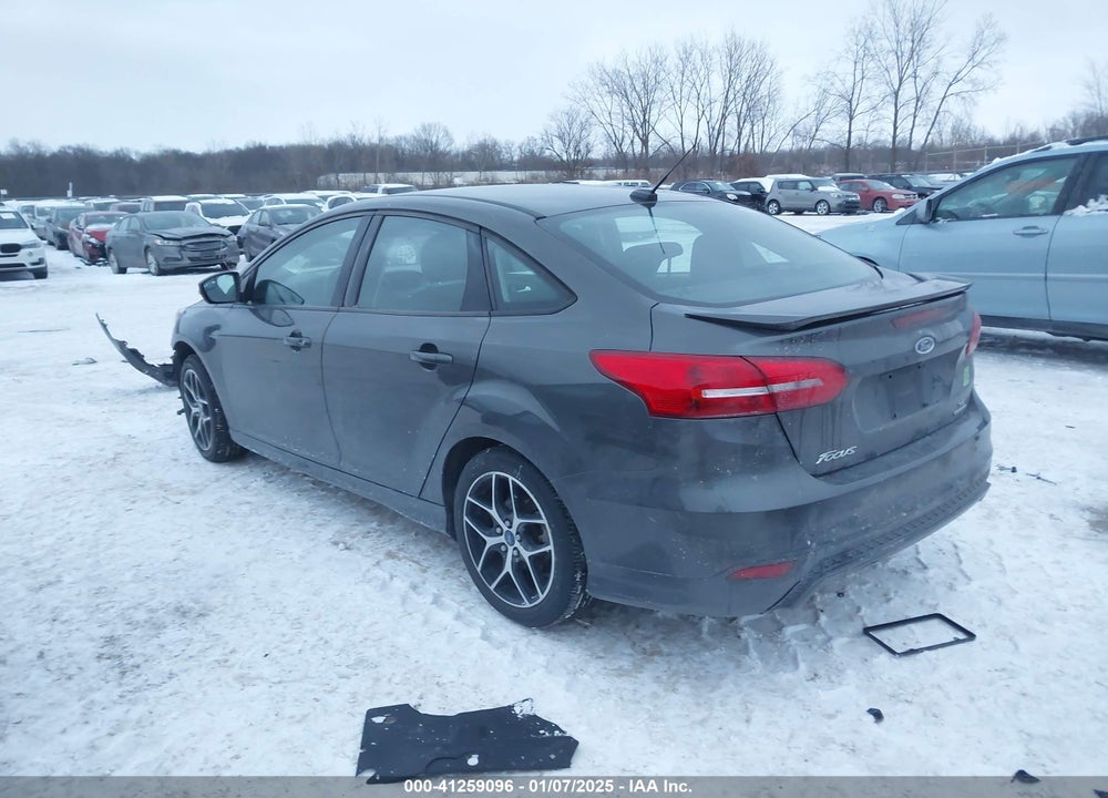 2015 FORD FOCUS VIN: 1FADP3F23FL333961