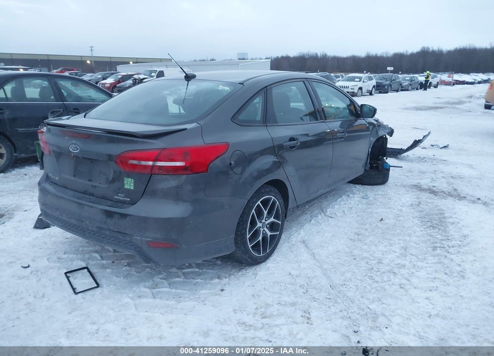2015 FORD FOCUS VIN: 1FADP3F23FL333961