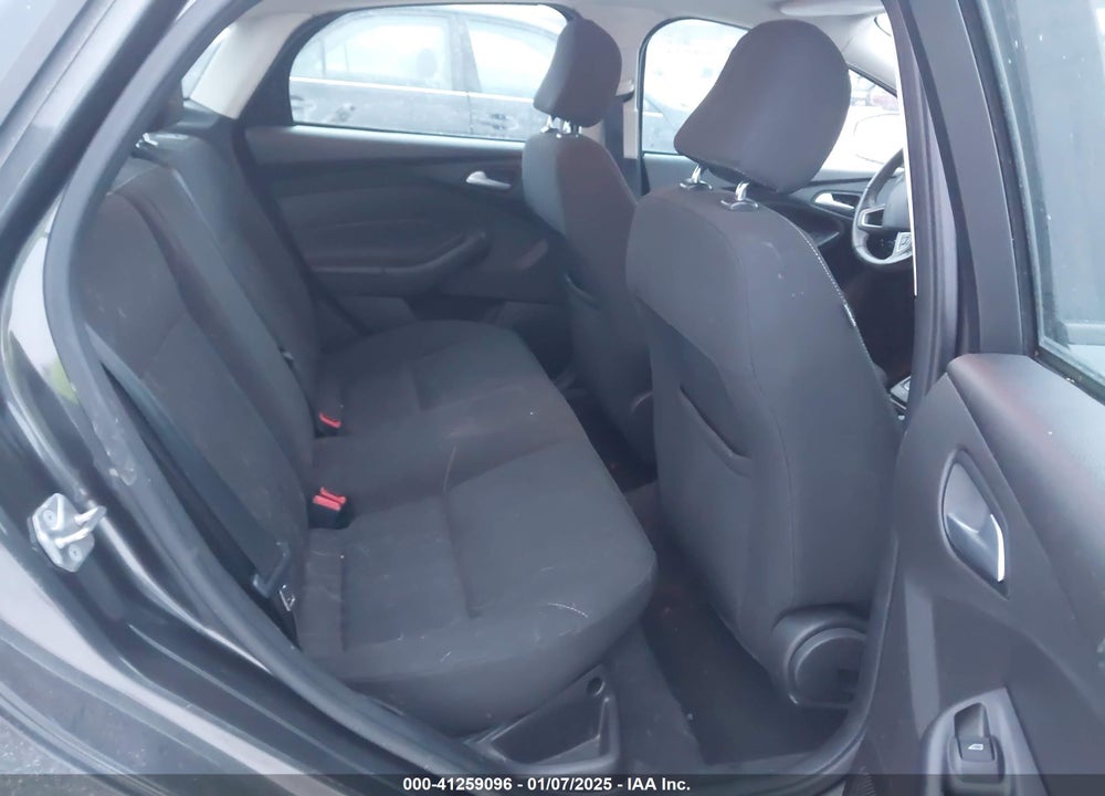 2015 FORD FOCUS VIN: 1FADP3F23FL333961