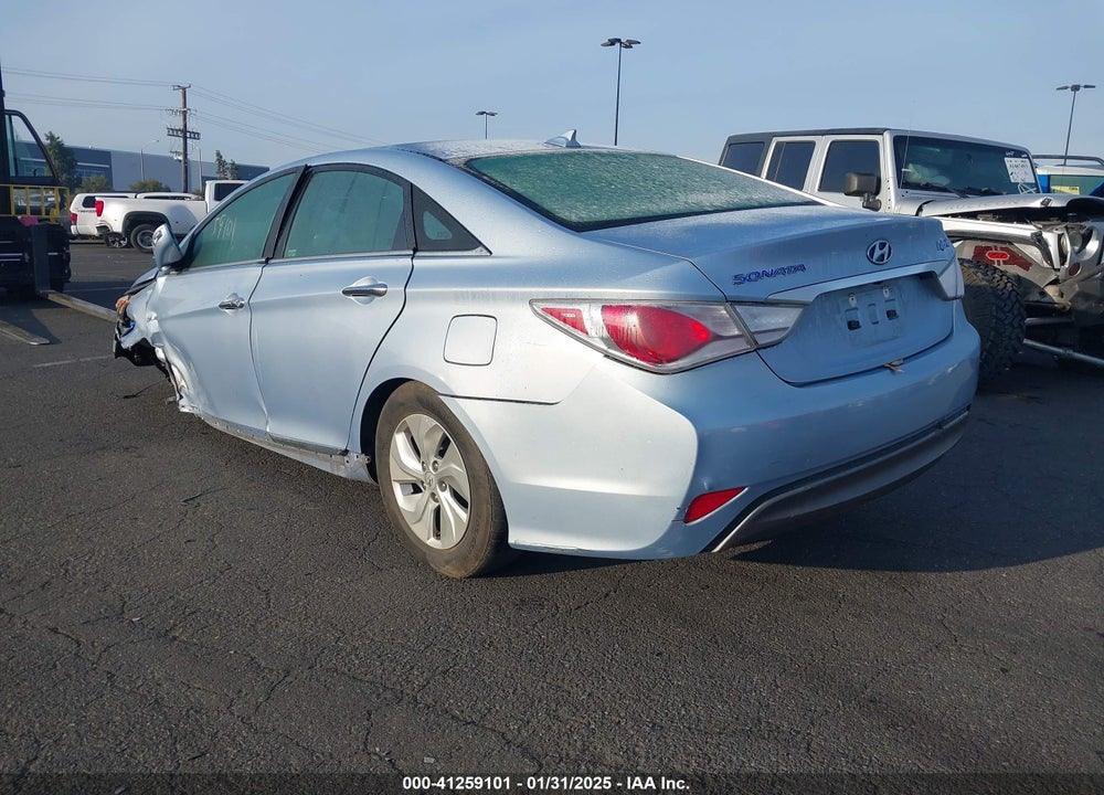 2015 HYUNDAI SONATA HYBRID VIN: KMHEC4A48FA120195