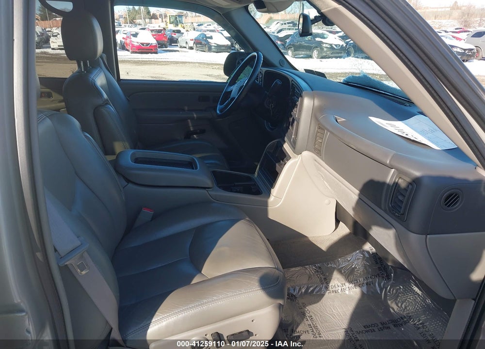 2005 CHEVROLET AVALANCHE 1500 Z71 VIN: 3GNEK12Z85G235662