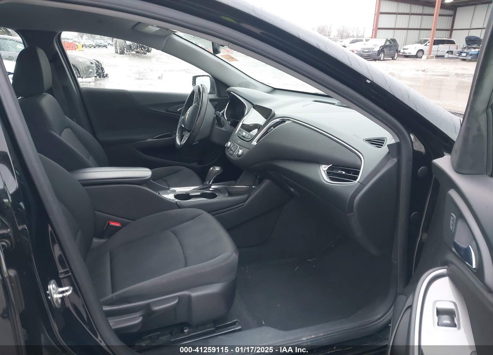 2016 CHEVROLET MALIBU VIN: 1G1ZE5ST1GF271971