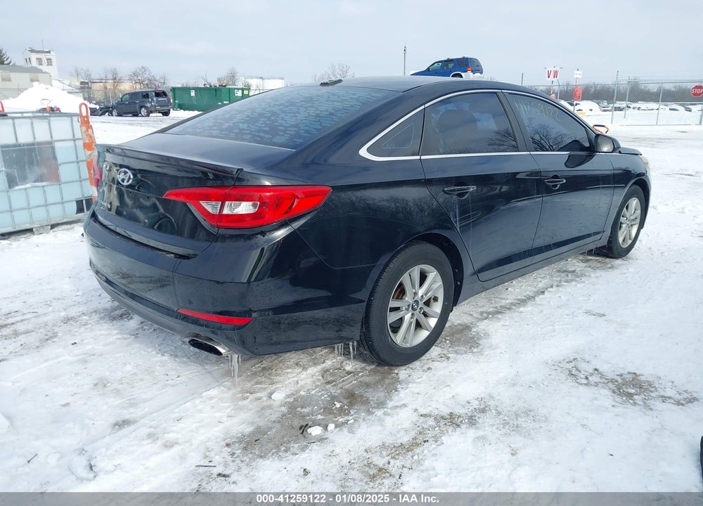 2015 HYUNDAI SONATA SE VIN: 5NPE24AF6FH099803