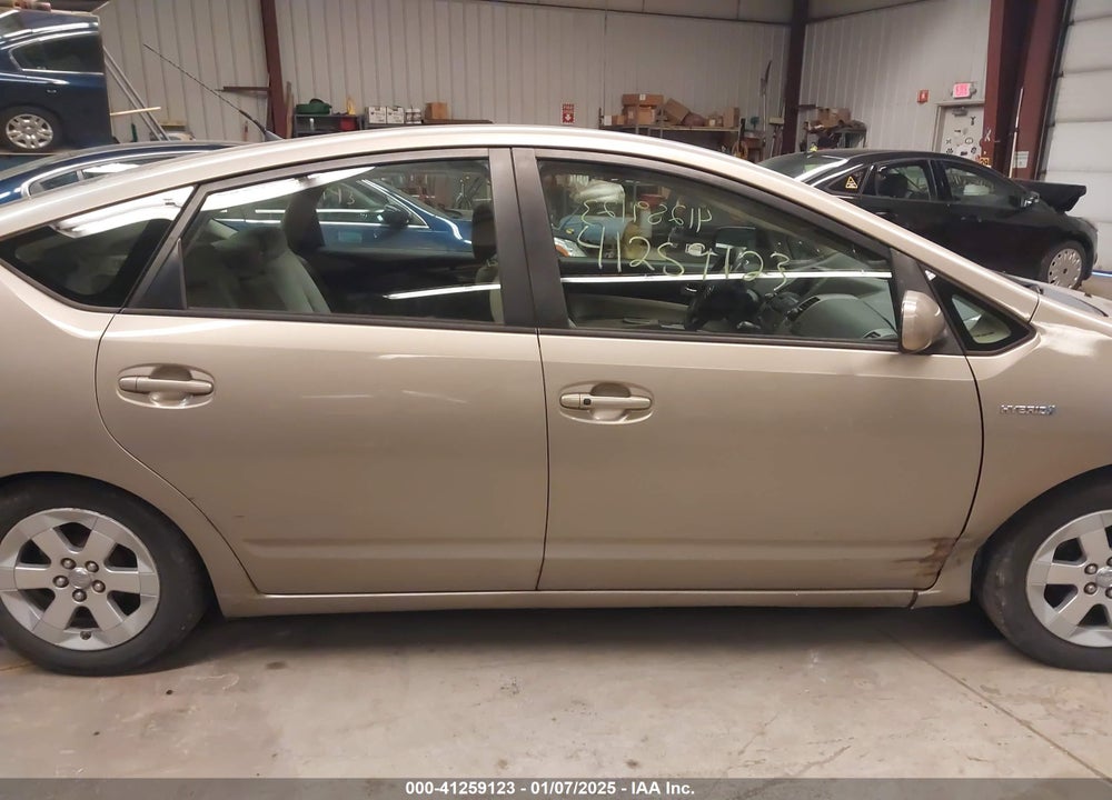 2006 TOYOTA PRIUS VIN: JTDKB20U867519850