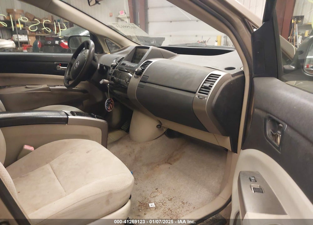 2006 TOYOTA PRIUS VIN: JTDKB20U867519850