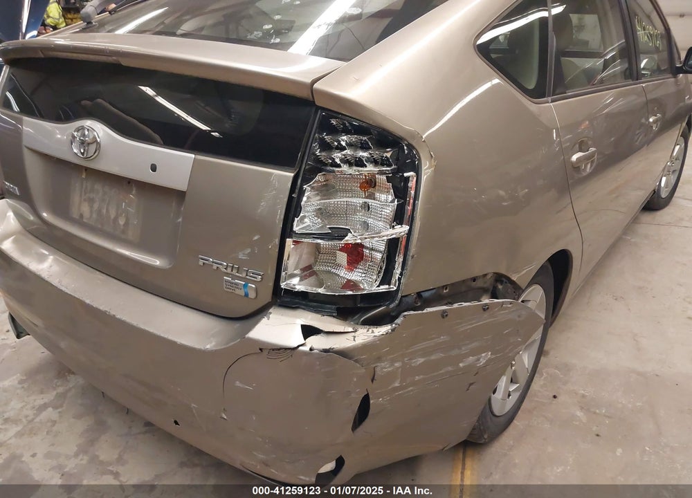 2006 TOYOTA PRIUS VIN: JTDKB20U867519850